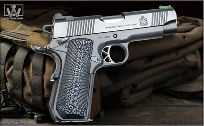 WA TRP 4.25 CC ボブテイル・カスタム G10グリップ付